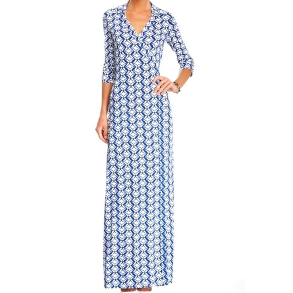 DVF Maxi Wrap Dress, fits 2/4, classic pattern!